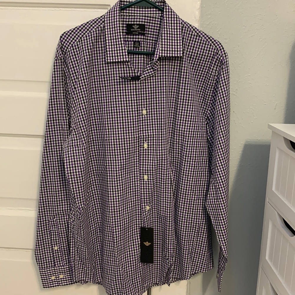 Dockers Fitted Button Down